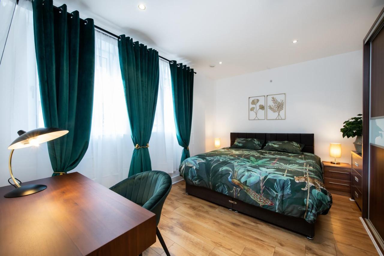London Nino Apartments Eksteriør billede